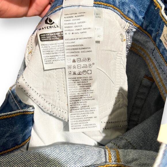 NWT Levi’s Premium Denim Wedgie Tapered Jeans Womens 31 Button Fly Distressed - Picture 11 of 12